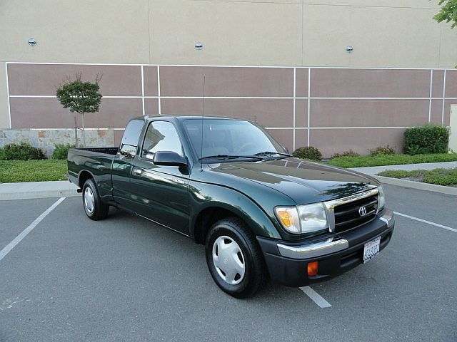 Toyota Tacoma 2000 photo 6