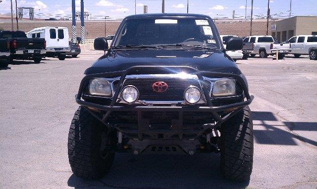 Toyota Tacoma 2001 photo 2