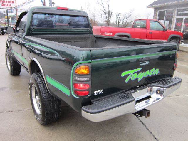 Toyota Tacoma 2001 photo 2