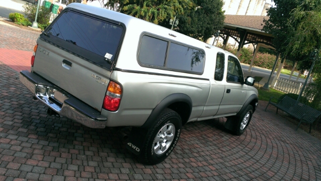 Toyota Tacoma 2001 photo 2