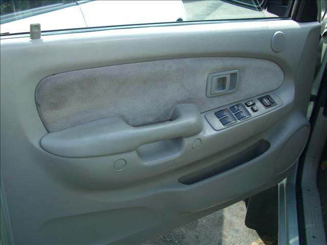 Toyota Tacoma 2001 photo 3