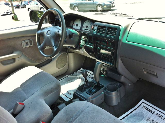 Toyota Tacoma 2001 photo 3