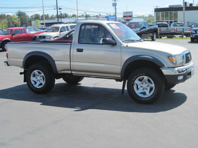 Toyota Tacoma 4WD 4dr AT Pickup Truck