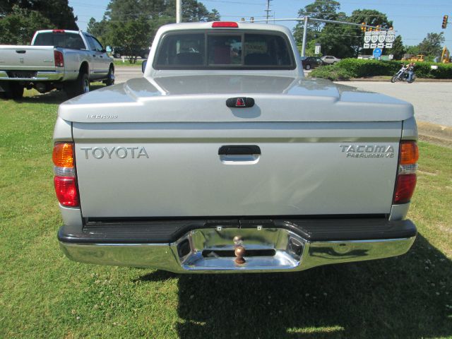 Toyota Tacoma 2002 photo 9