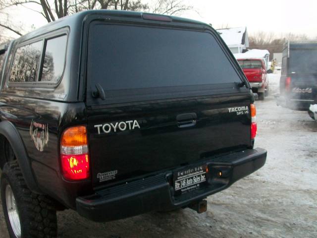 Toyota Tacoma 2002 photo 4