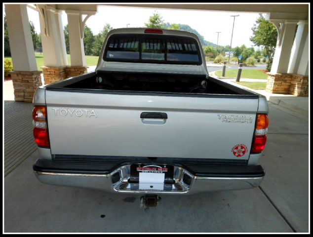 Toyota Tacoma 2002 photo 2