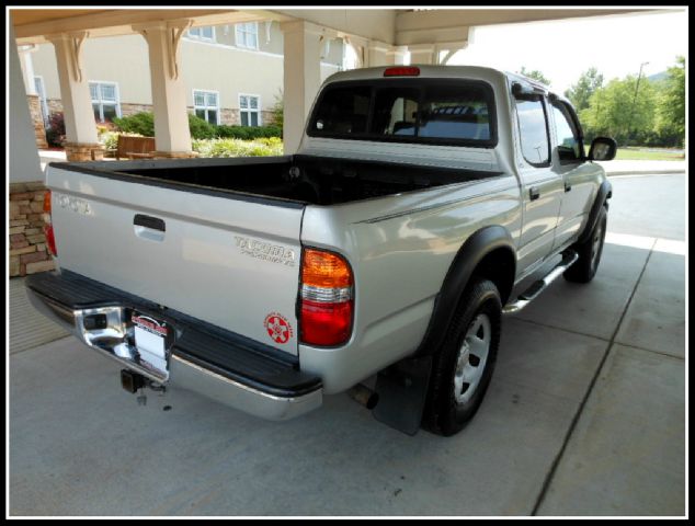 Toyota Tacoma 2002 photo 3