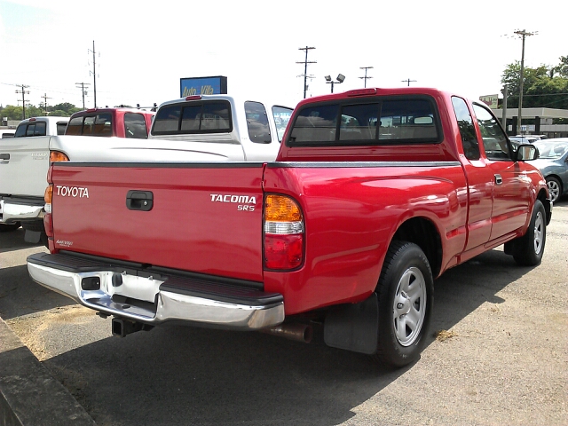 Toyota Tacoma FX4 Super Crew 4x4 Pickup Truck