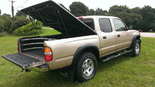 Toyota Tacoma 2002 photo 2