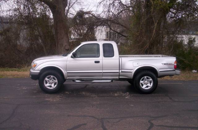 Toyota Tacoma AWD SL Pickup