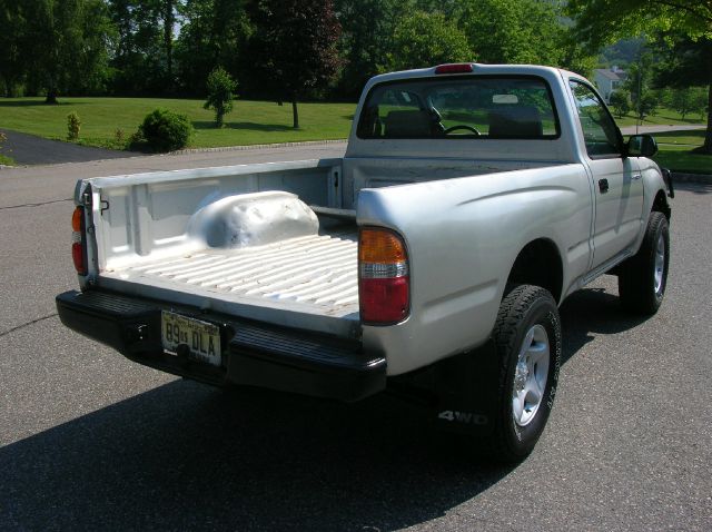 Toyota Tacoma 2002 photo 2