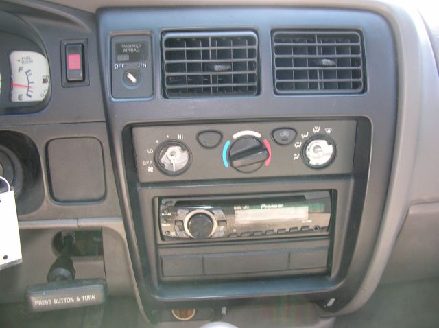 Toyota Tacoma 2002 photo 3