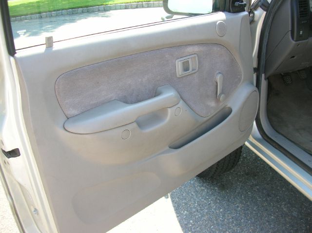 Toyota Tacoma 2002 photo 7