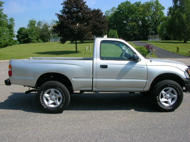 Toyota Tacoma 2002 photo 9