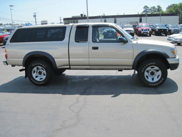 Toyota Tacoma 2002 photo 1