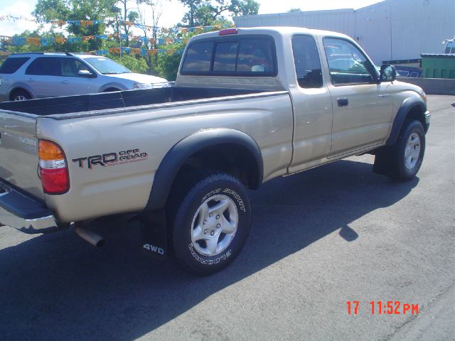 Toyota Tacoma 2002 photo 3