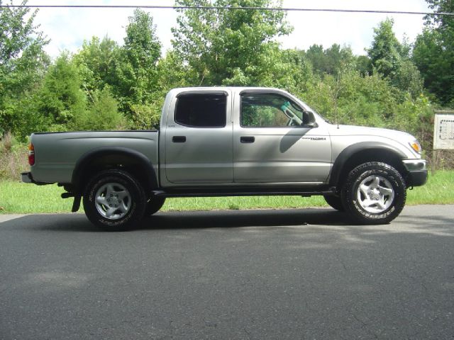 Toyota Tacoma 2002 photo 1