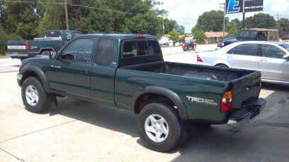 Toyota Tacoma SLT Laramie Big Horn Pickup Truck