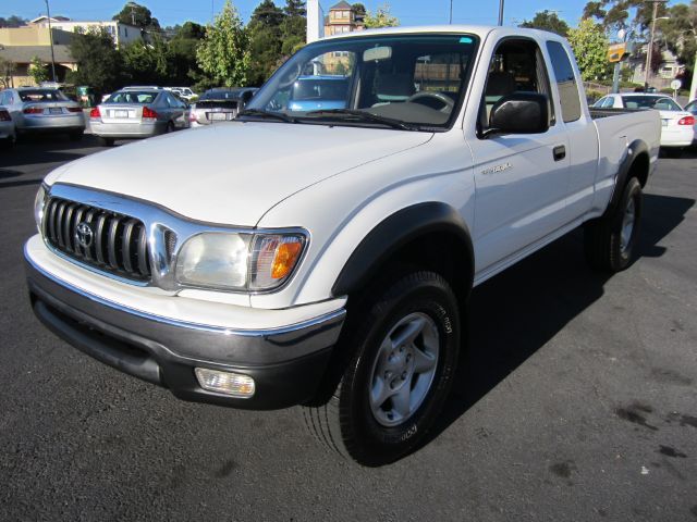 Toyota Tacoma LT Pickup 4D 6 1/2 Ft Pickup Truck