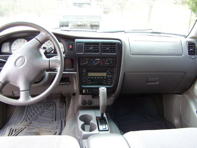 Toyota Tacoma 2003 photo 1