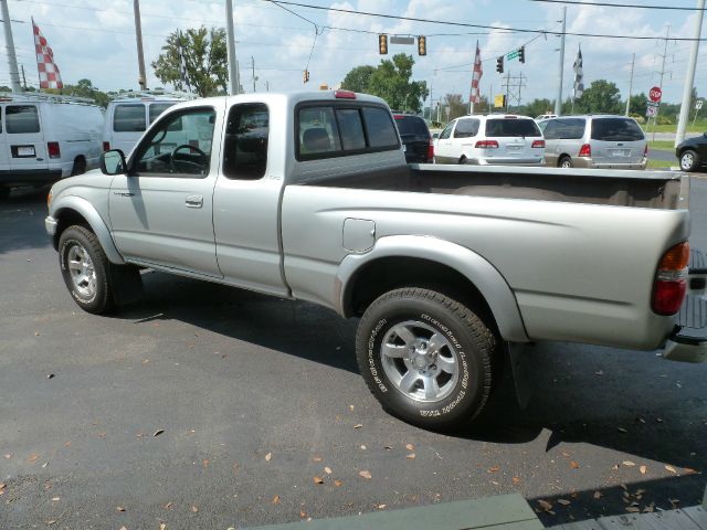 Toyota Tacoma 2003 photo 2