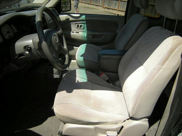 Toyota Tacoma 2003 photo 2