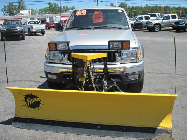 Toyota Tacoma LT Pickup 4D 6 1/2 Ft Pickup Truck