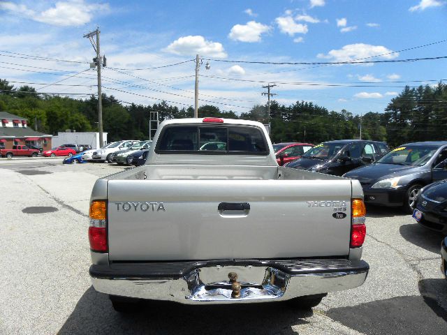 Toyota Tacoma AWD SL Pickup Truck