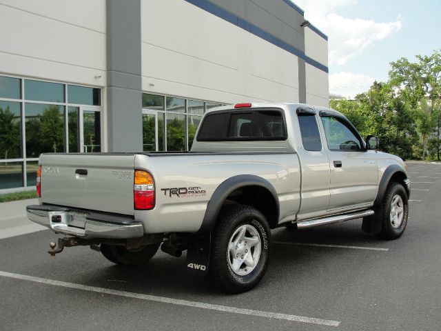 Toyota Tacoma 2003 photo 2