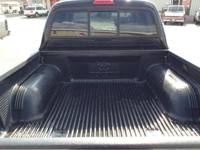 Toyota Tacoma 2003 photo 2