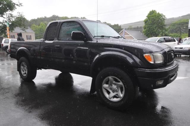 Toyota Tacoma 2003 photo 2