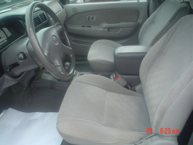 Toyota Tacoma 2003 photo 2