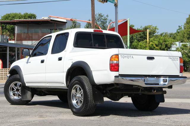 Toyota Tacoma 2003 photo 2