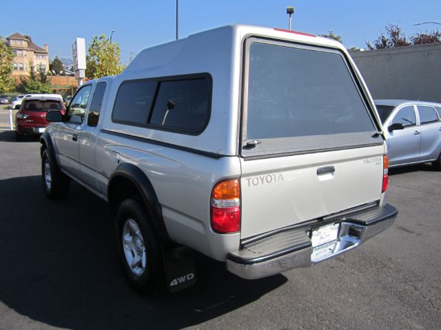 Toyota Tacoma 2003 photo 2