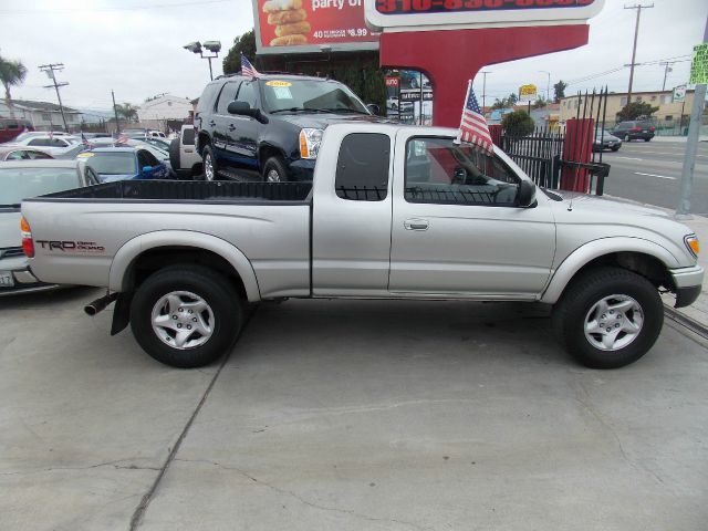 Toyota Tacoma 2003 photo 24