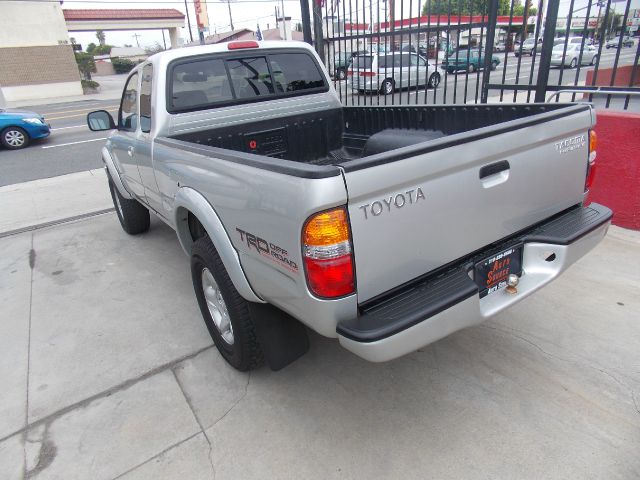 Toyota Tacoma 2003 photo 28