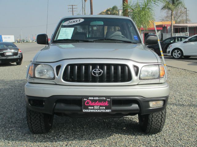 Toyota Tacoma 2003 photo 2