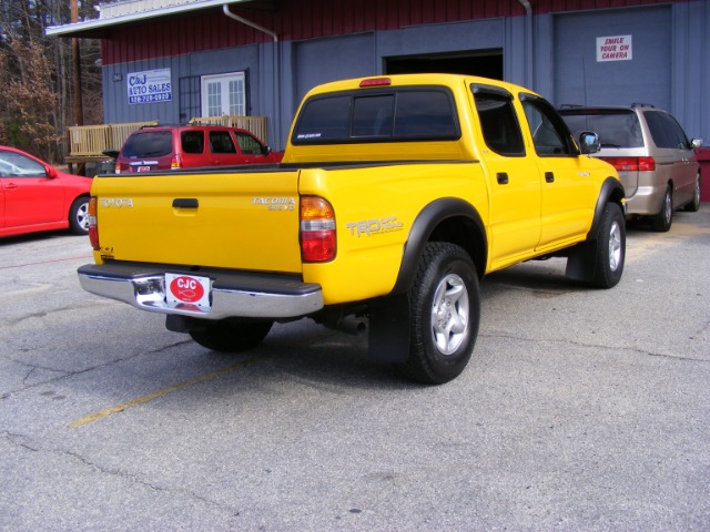 Toyota Tacoma 2003 photo 2