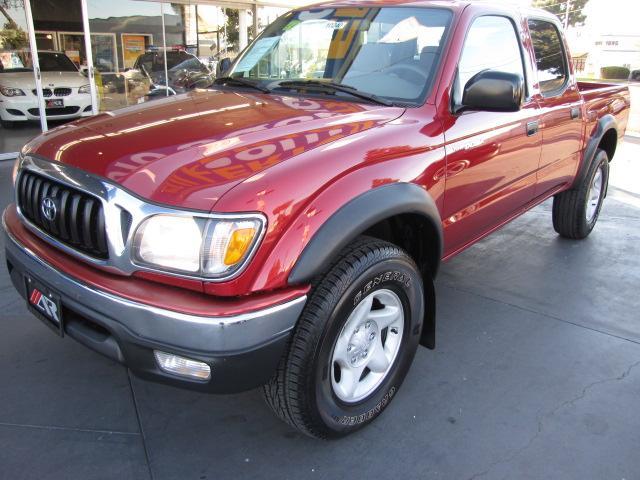 Toyota Tacoma 2004 photo 2