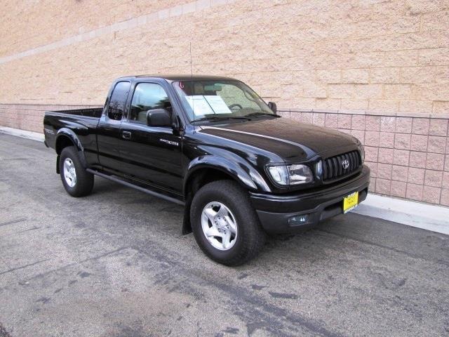 Toyota Tacoma 2004 photo 2