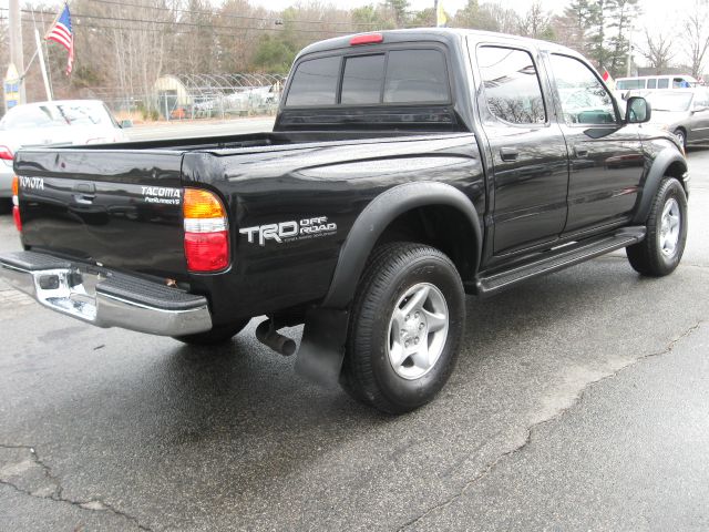 Toyota Tacoma 2004 photo 2