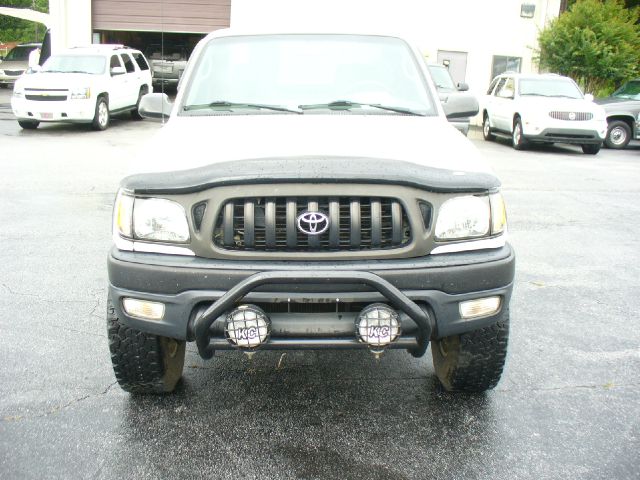 Toyota Tacoma 2004 photo 2