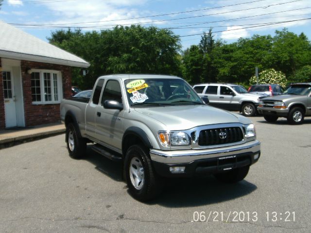 Toyota Tacoma 2004 photo 3