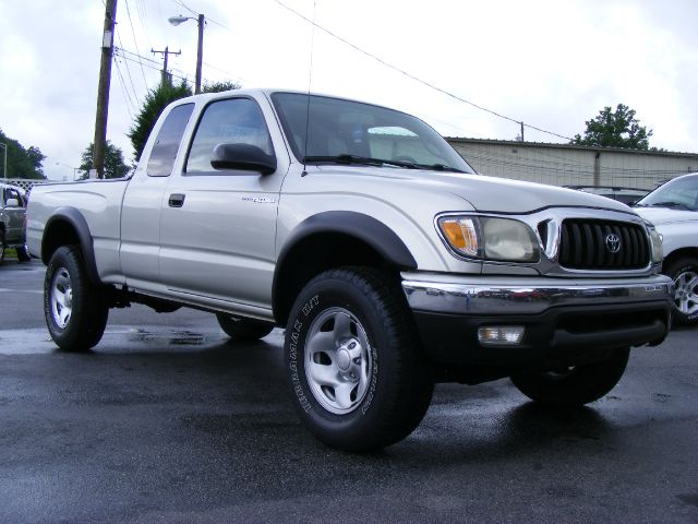 Toyota Tacoma 2004 photo 3