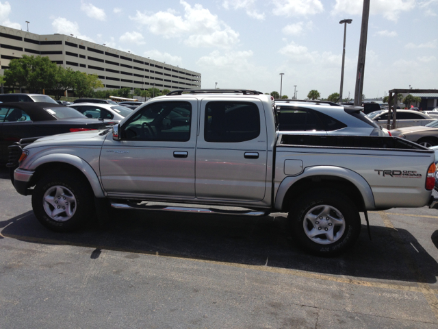 Toyota Tacoma 2004 photo 2