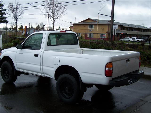 Toyota Tacoma 2004 photo 2