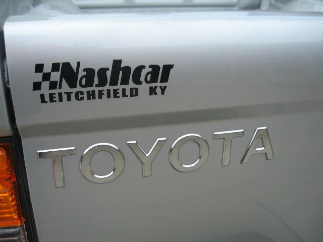 Toyota Tacoma 2004 photo 1