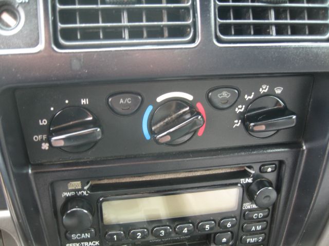 Toyota Tacoma 2004 photo 8