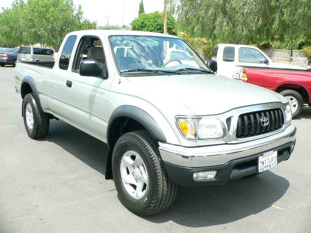 Toyota Tacoma 2004 photo 2