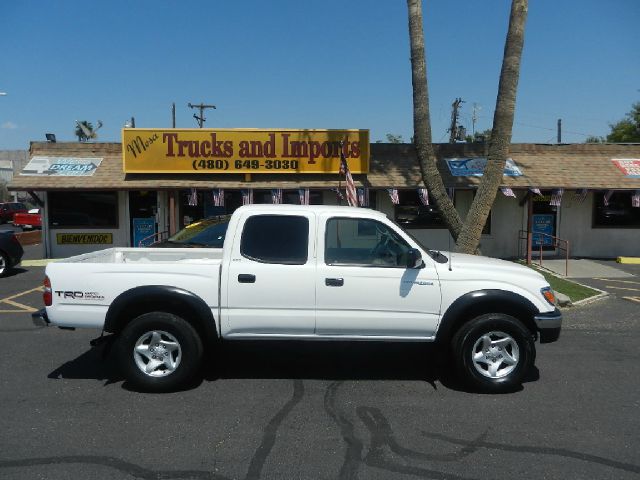 Toyota Tacoma 2004 photo 2